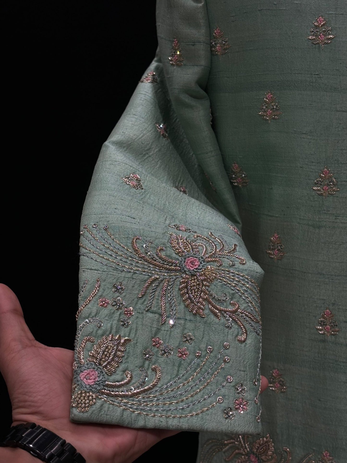 Tulasi Vaibhavam Sherwani