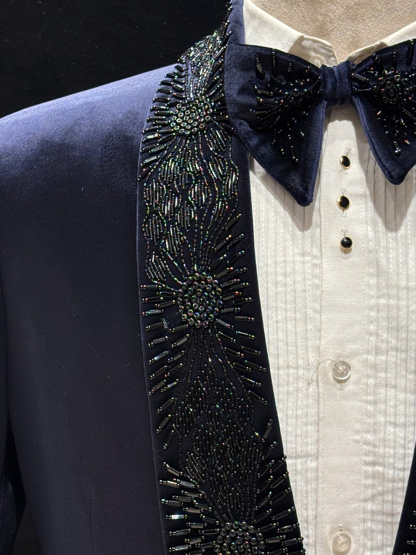 Nakshatraveedhi 4-Piece Suit