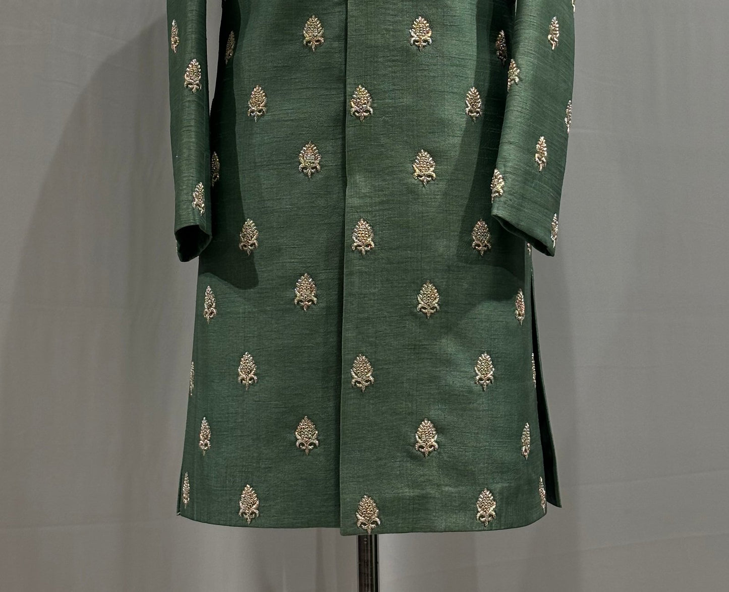 Kashida Rajavamsham Sherwani