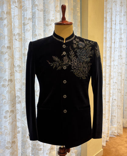 The Nilayadri Jodhpuri with intricate floral embroidery and detailed bandhgala collar
