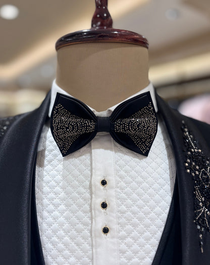 THE KAALAMEGHA 5-PIECE SUIT