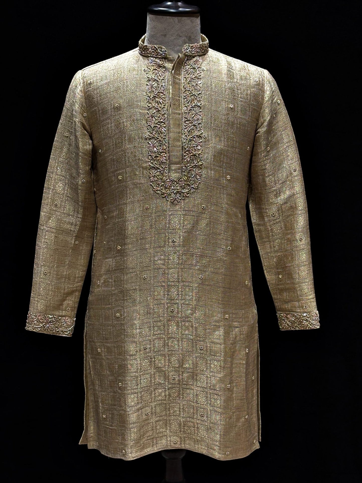 The Swarna Jaala Viraajitam