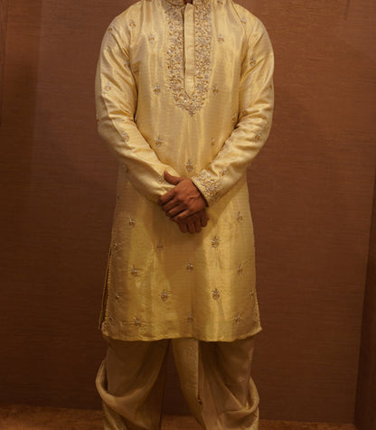 The Kanakavalli Pancha Kurta Set