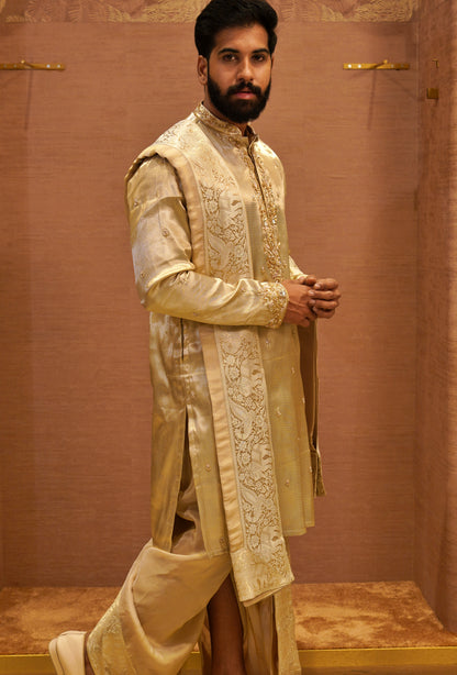 The Kaanchi Suvarna Pancha Kurta Set
