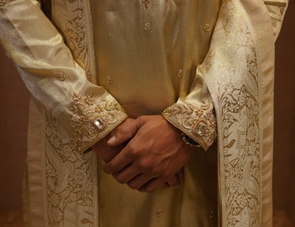 The Kaanchi Suvarna Pancha Kurta Set