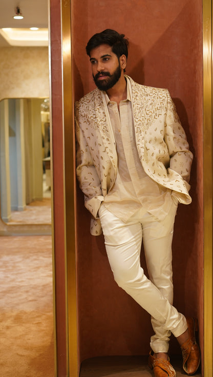 The Kaveri Suvarna 5-Piece Suit