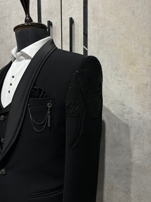 RUDRA DHRUVA 5-Piece Suit - Image 2